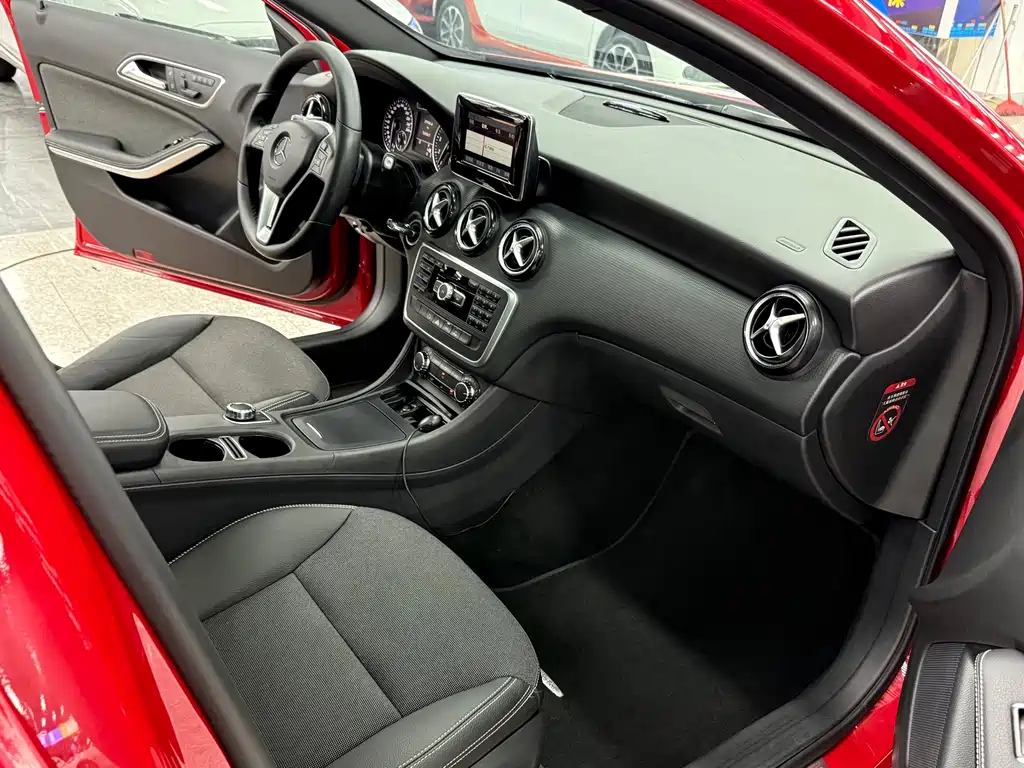 Mercedes-Benz A-Class 2013 — фото 12