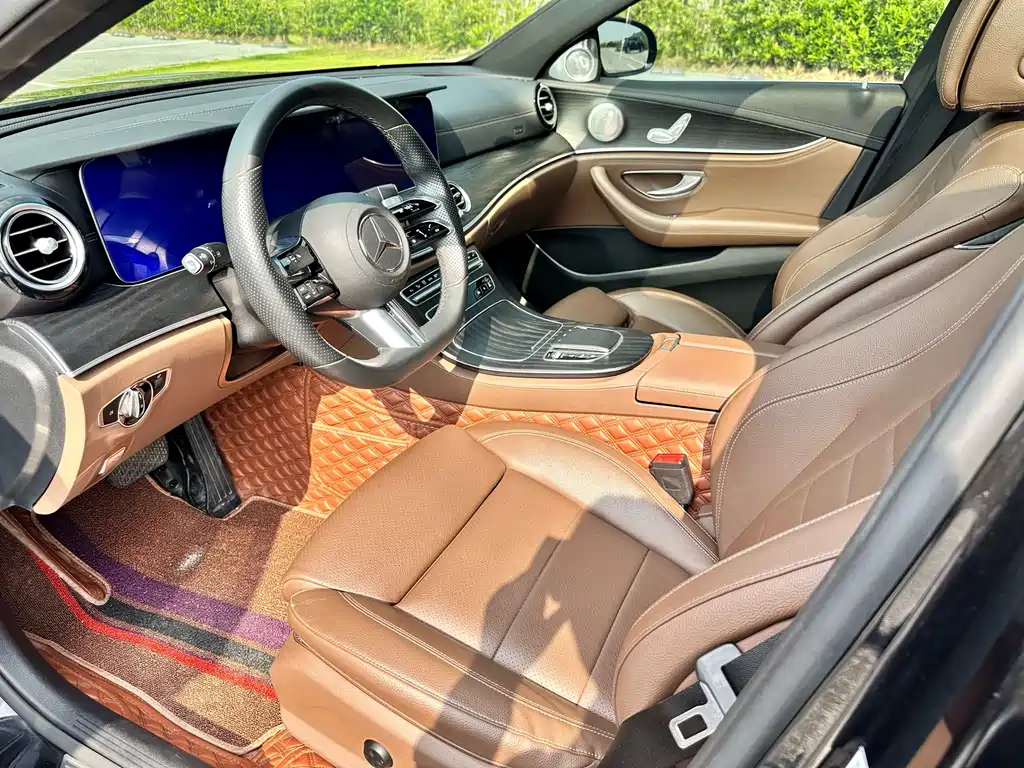 Mercedes-Benz E-Class 2022 — фото 9