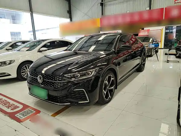 Volkswagen Passat 2022