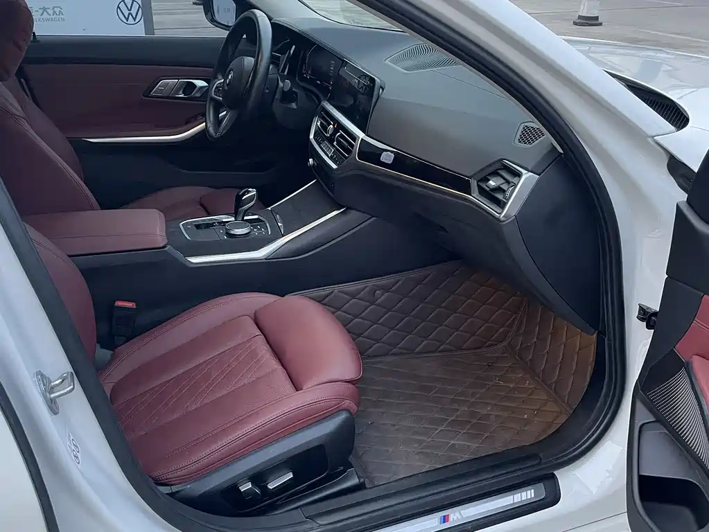 BMW 3 Series 2022 — фото 10