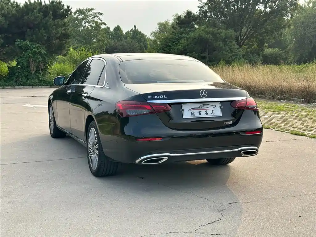 Mercedes-Benz E-Class 2023