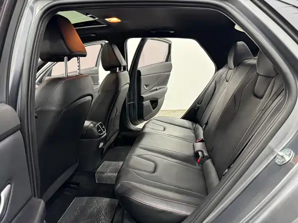 Hyundai Elantra 2022