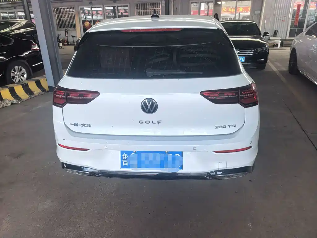 Volkswagen Golf 2023