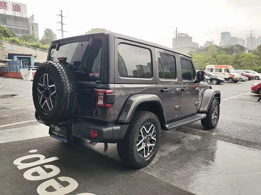 Jeep Wrangler 2025 — фото 17