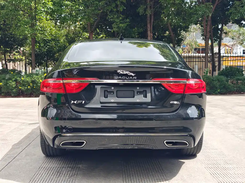 Jaguar XFL 2019 — фото 21