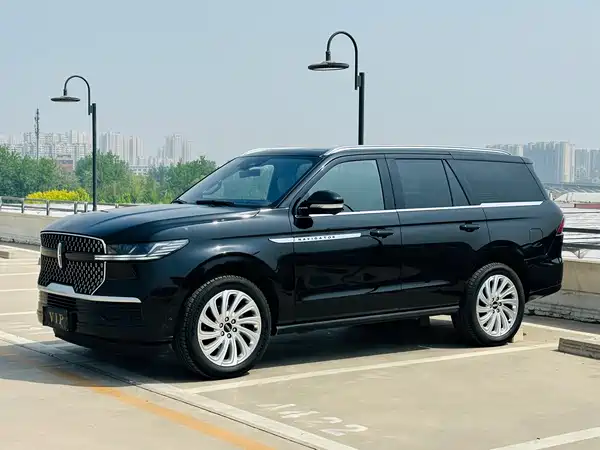 Lincoln Navigator 2025