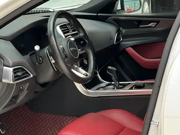 Jaguar XEL 2022