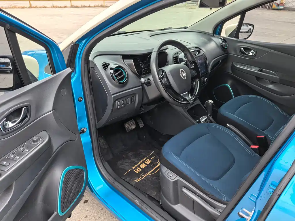 Renault Captur 2016 — фото 9