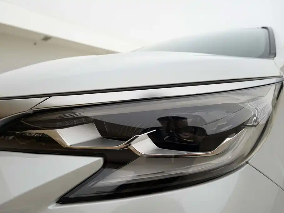 Toyota Sienna 2022 — фото 12