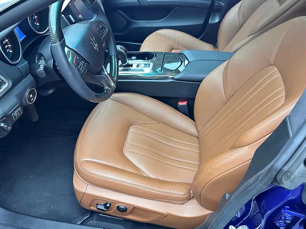 Maserati Ghibli 2016 — фото 6