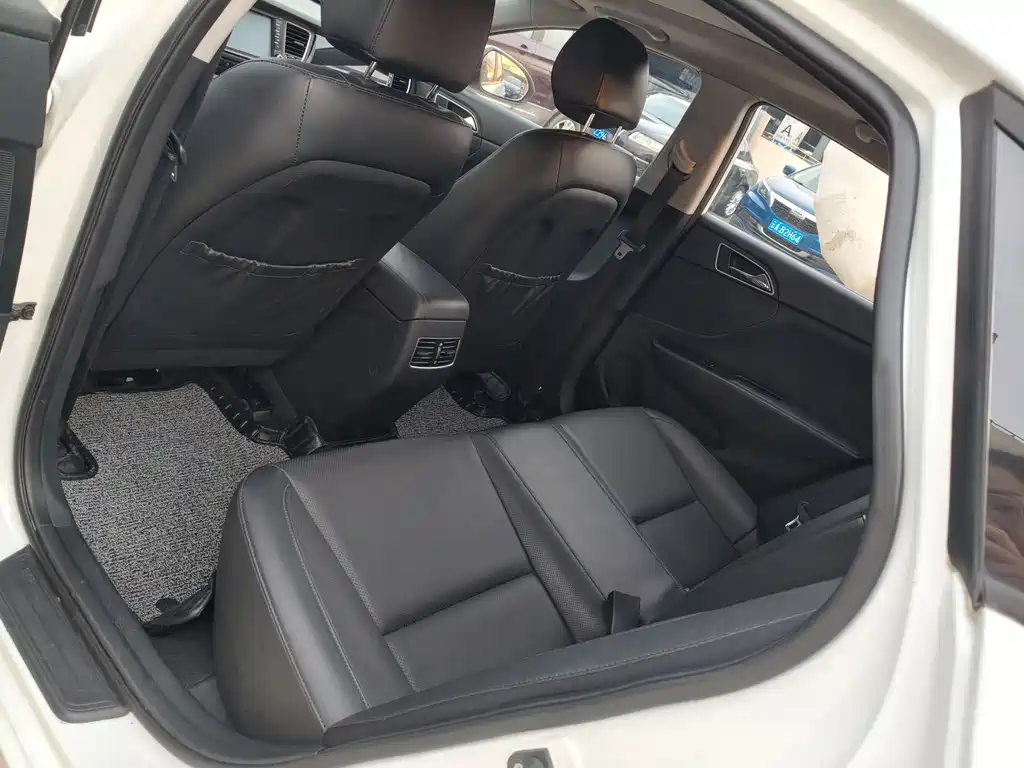 Hyundai Mistra 2015 — фото 8