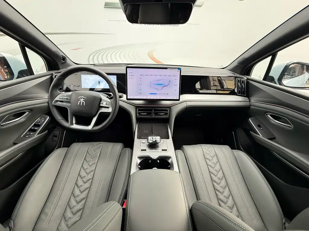BYD Song L DM-i 2025 — фото 9