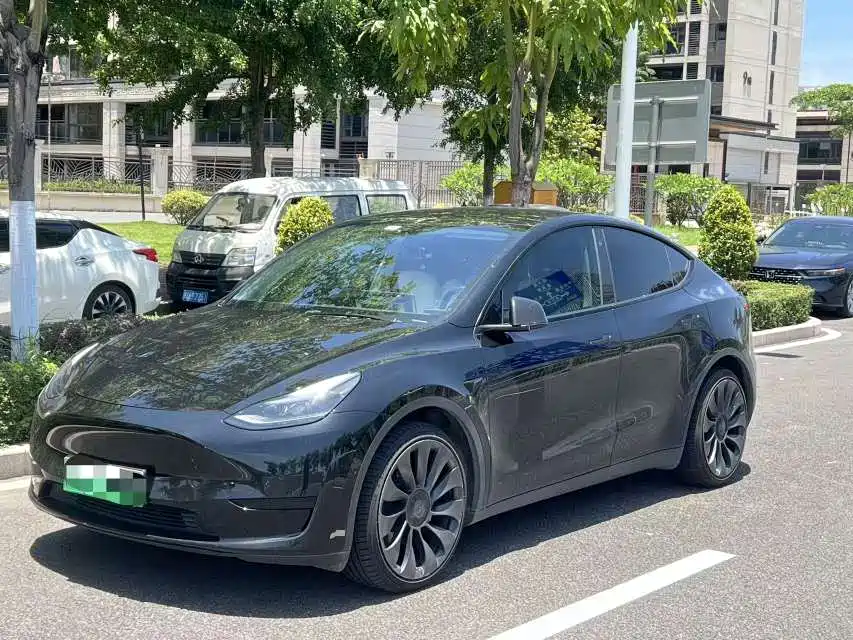 Tesla Model Y 2022 — фото 1