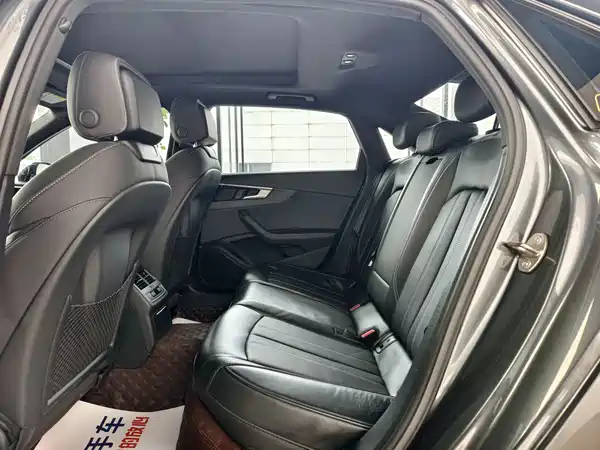 Audi A4L 2023