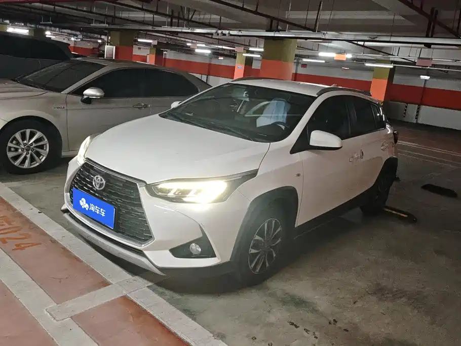 Toyota Yaris L 2021