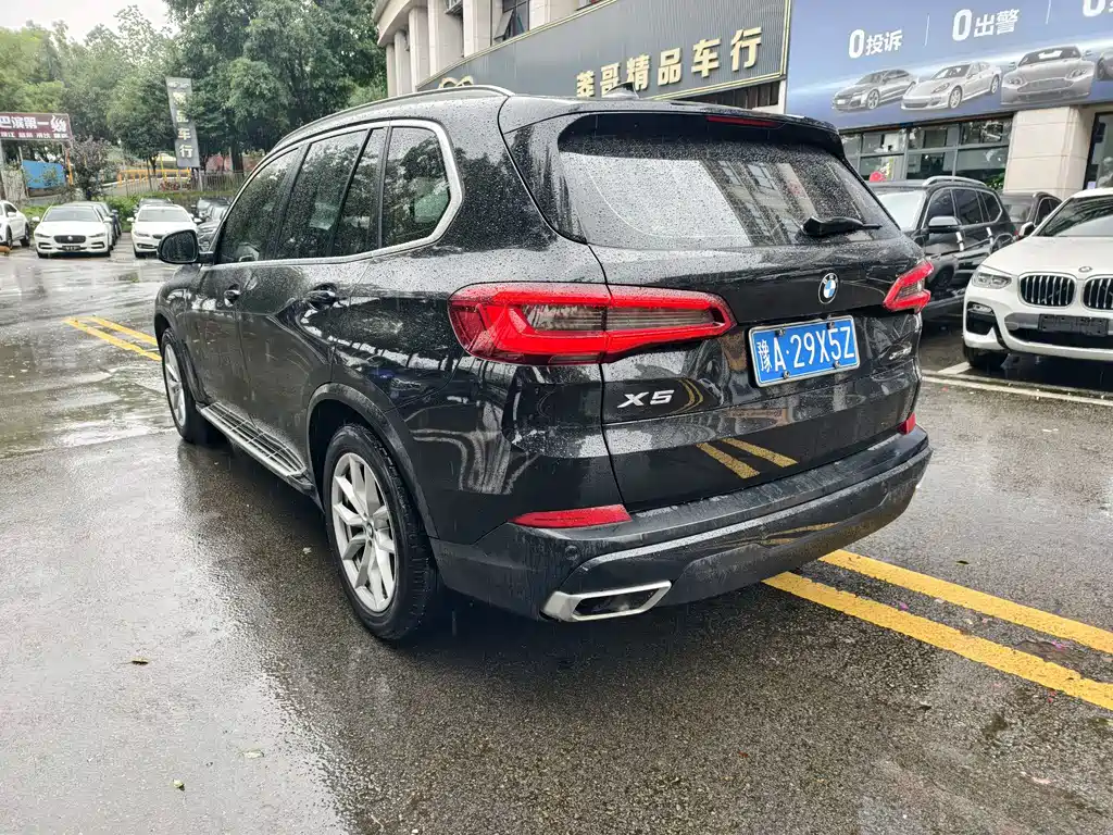 BMW X5 2019