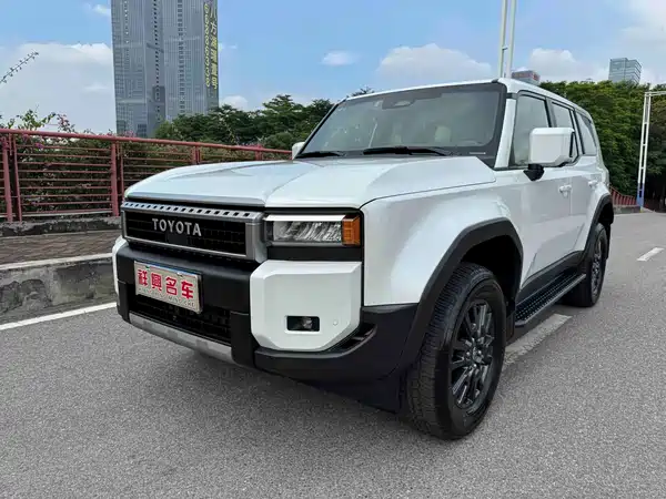 Toyota Prado 2025