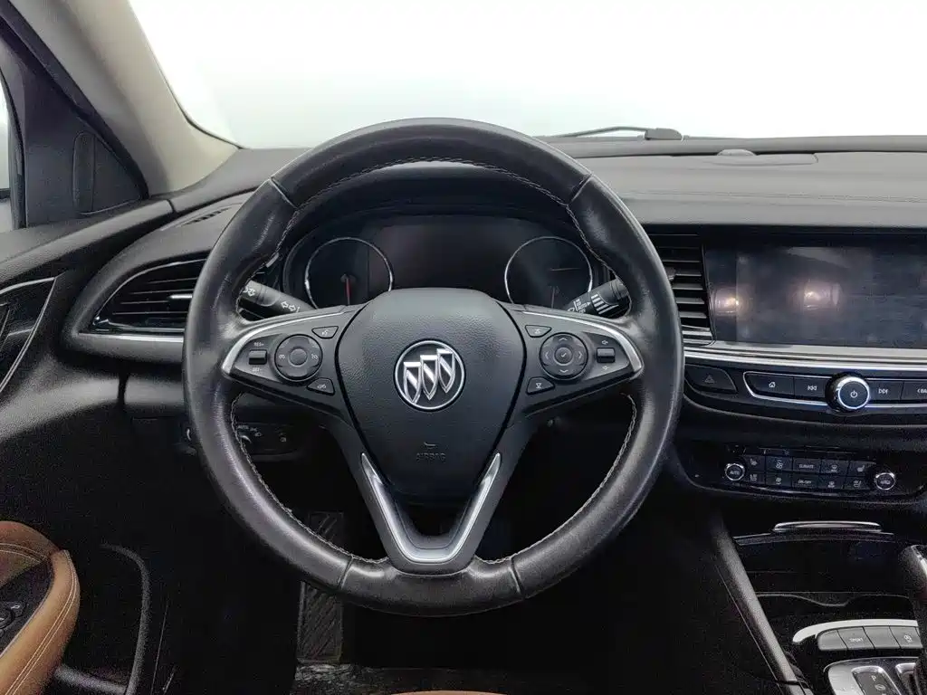 Buick Regal 2020 — фото 11