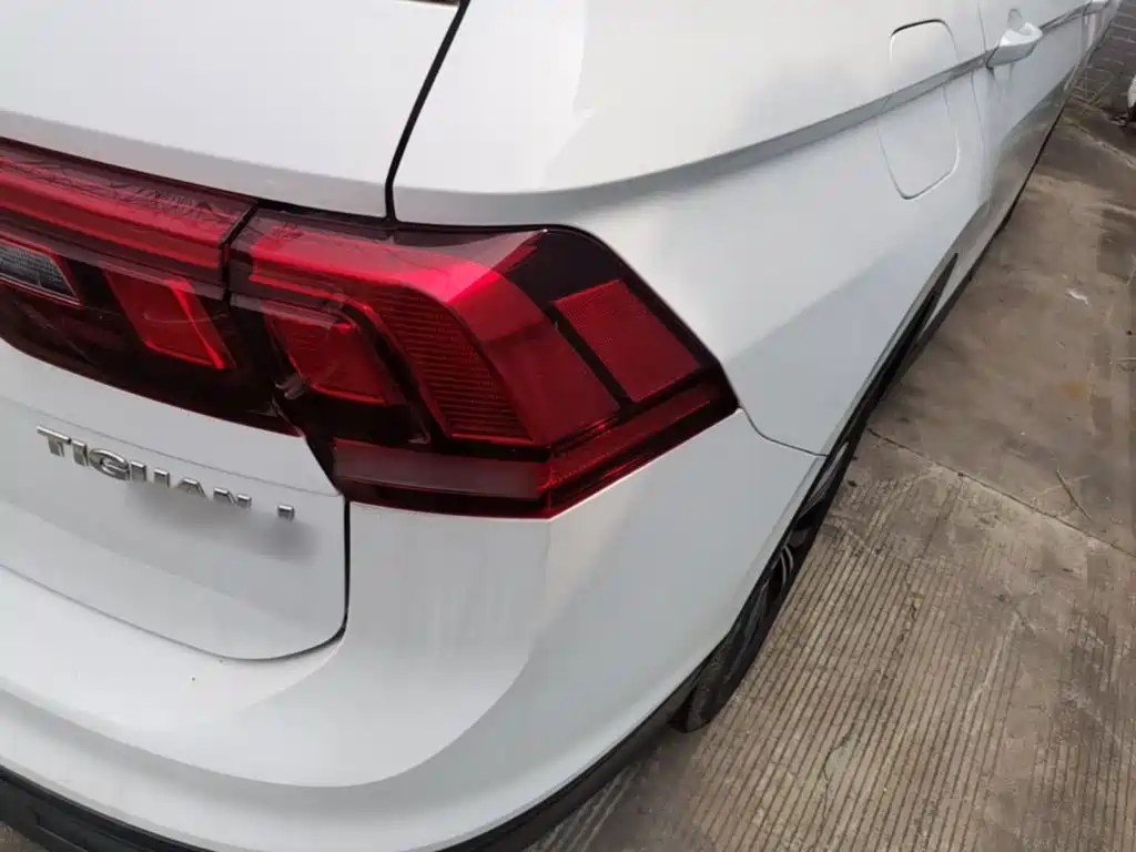 Volkswagen Tiguan L 2020 — фото 8