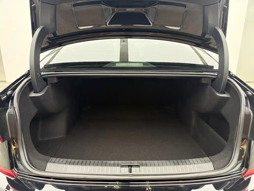 Volkswagen Passat 2021 — фото 11