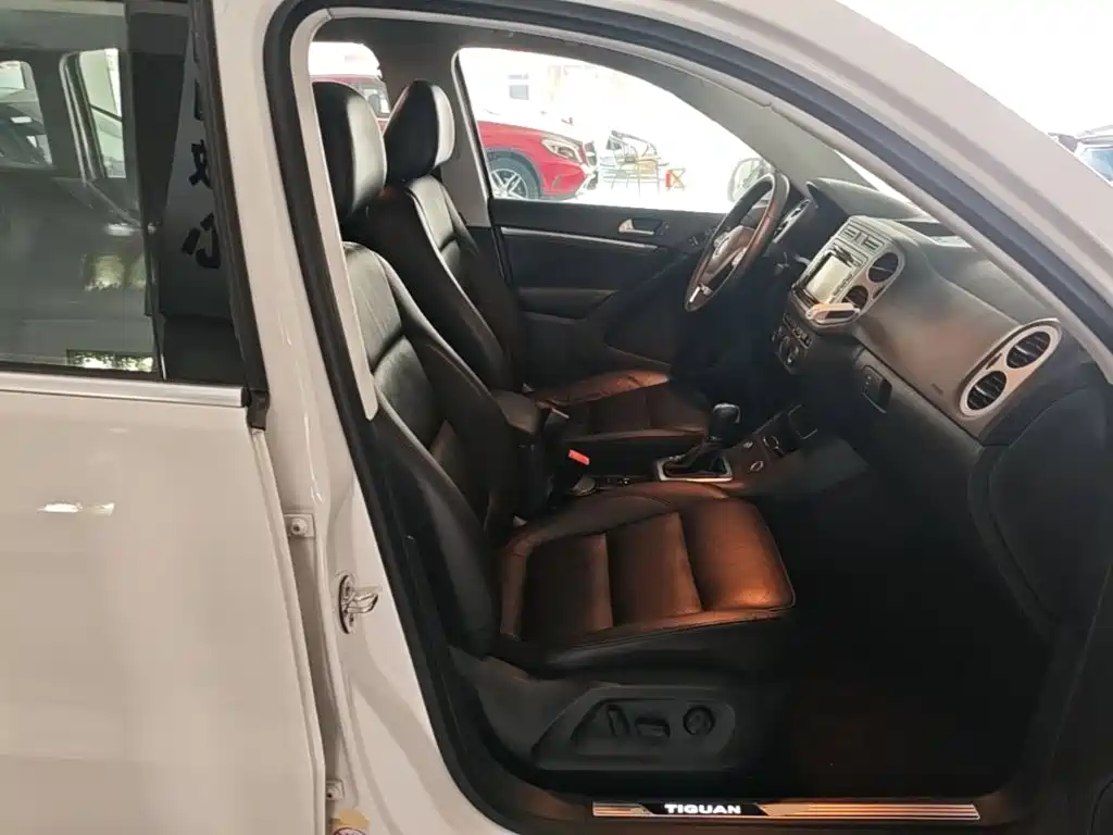 Volkswagen Tiguan 2015 — фото 25