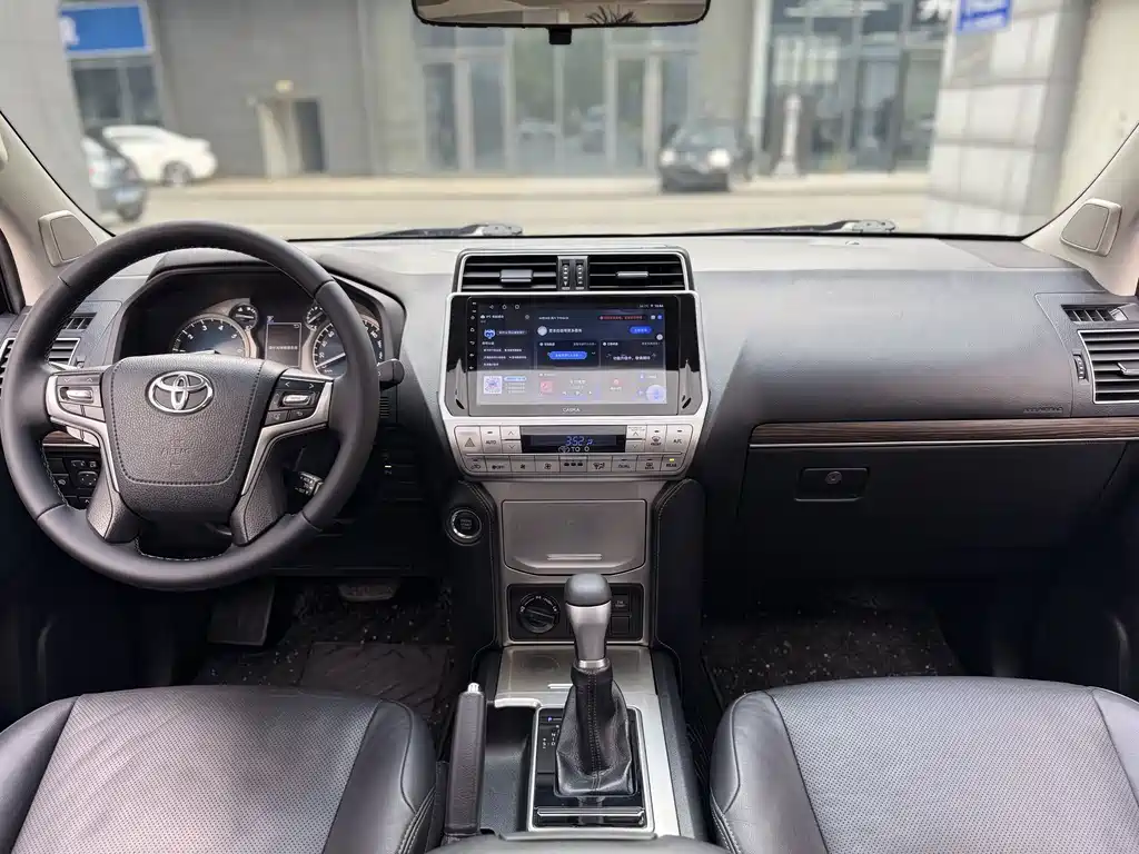 Toyota Prado 2019 — фото 5