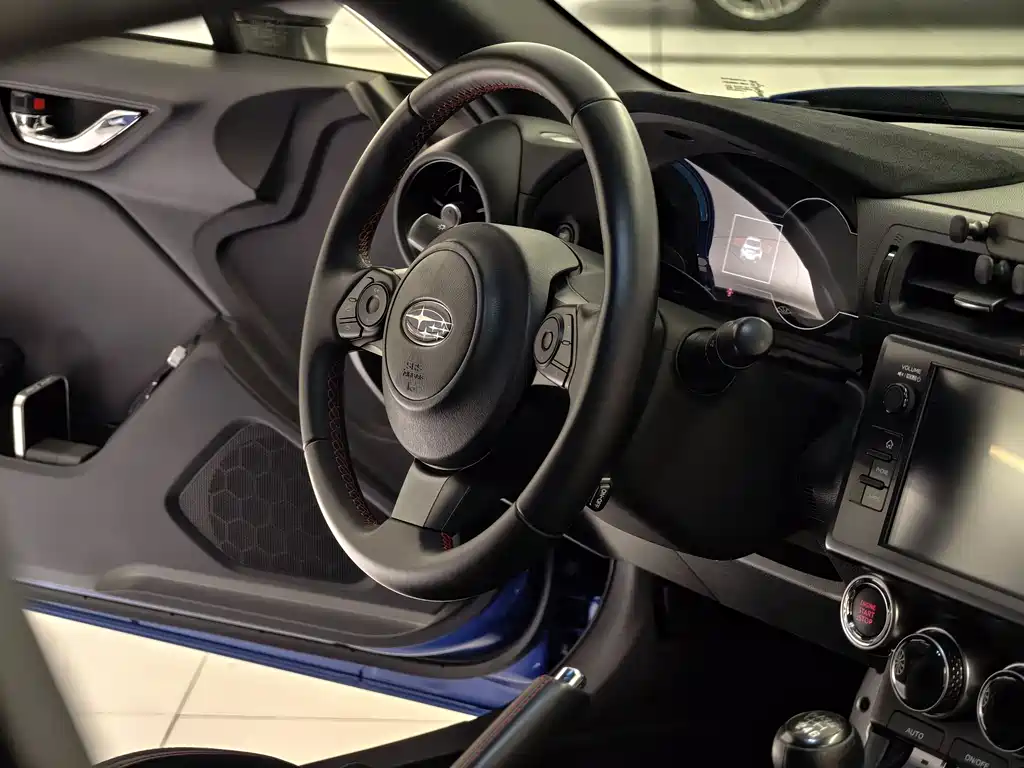 Subaru BRZ 2022 — фото 13