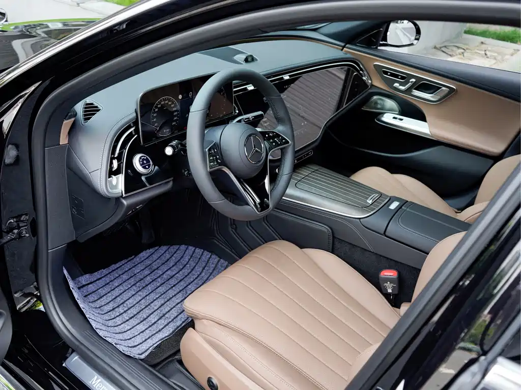 Mercedes-Benz E-Class 2026 — фото 11