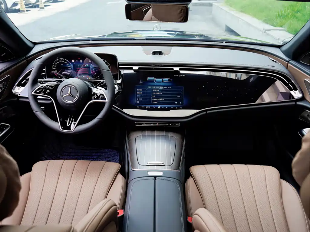 Mercedes-Benz E-Class 2026 — фото 16