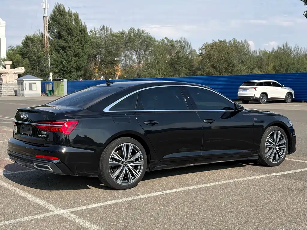 Audi A6L 2022 — фото 24