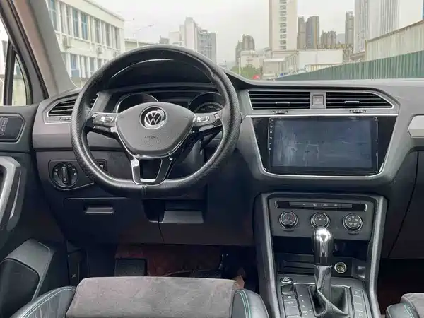 Volkswagen Tiguan L 2021