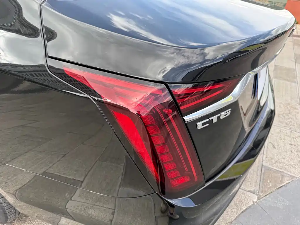 Cadillac CT6 2022 — фото 39