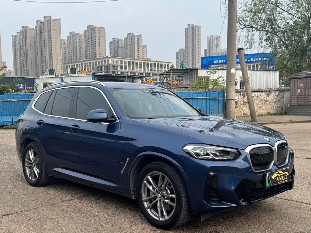 BMW iX3 2022 — фото 3