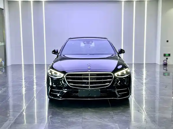 Mercedes-Benz S-Class 2024