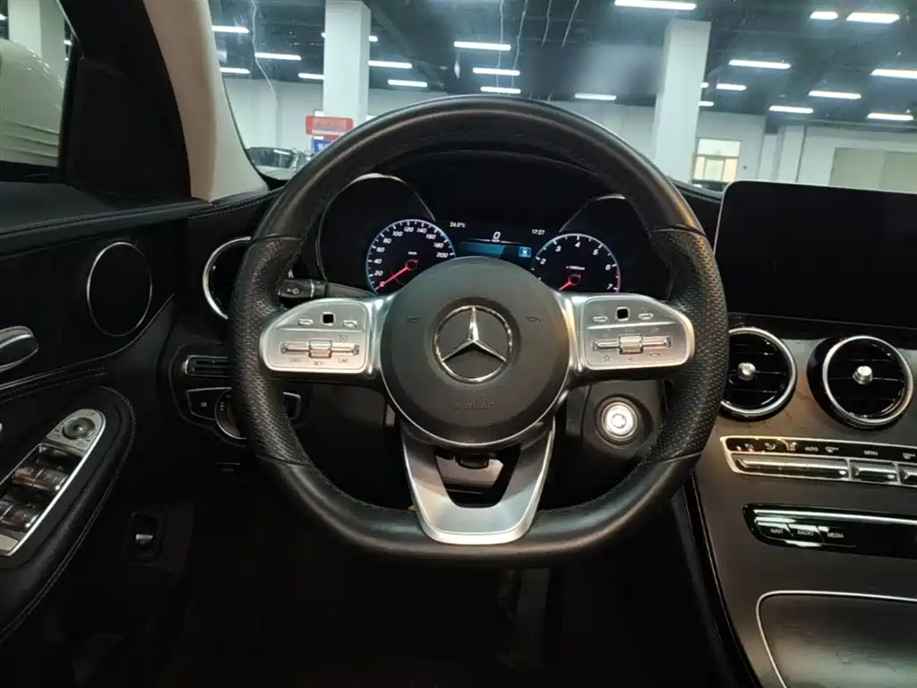 Mercedes-Benz C-Class 2020 — фото 11