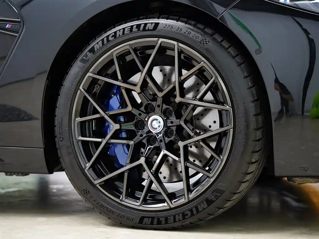 BMW M8 2022 — фото 45
