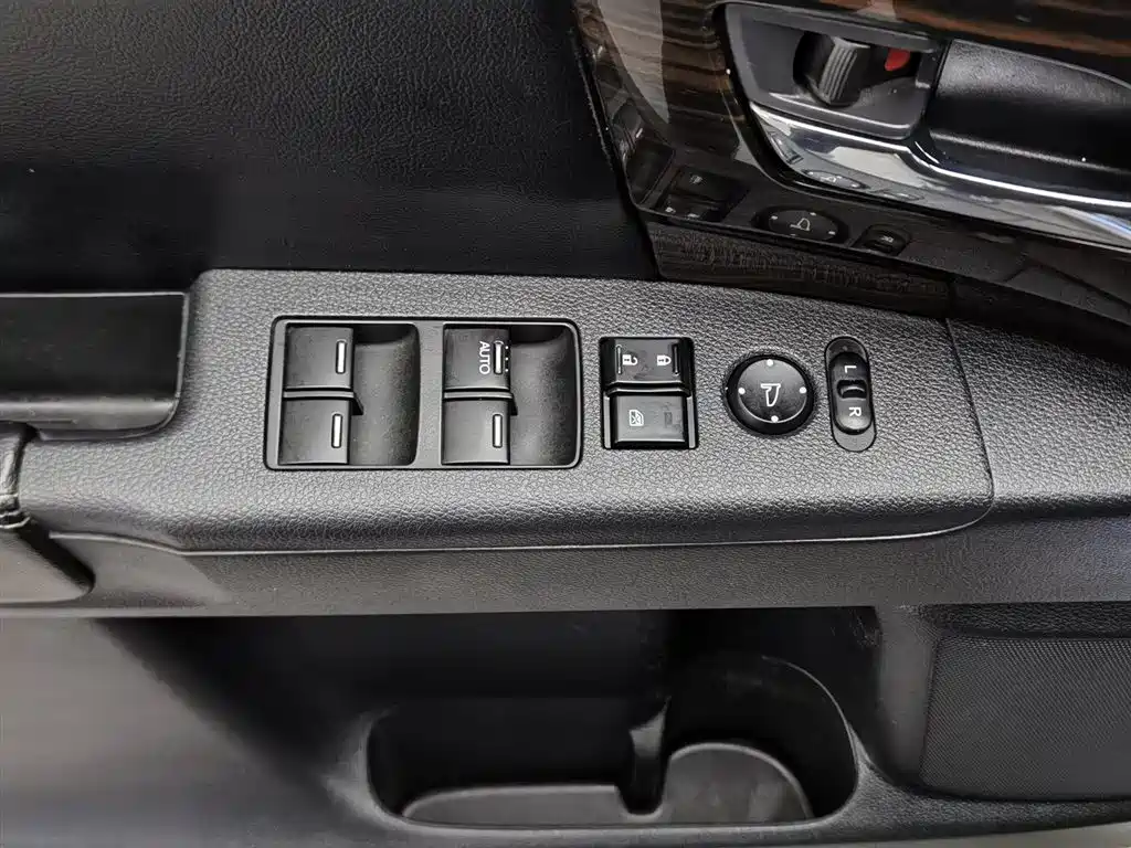 Honda Odyssey 2021 — фото 9