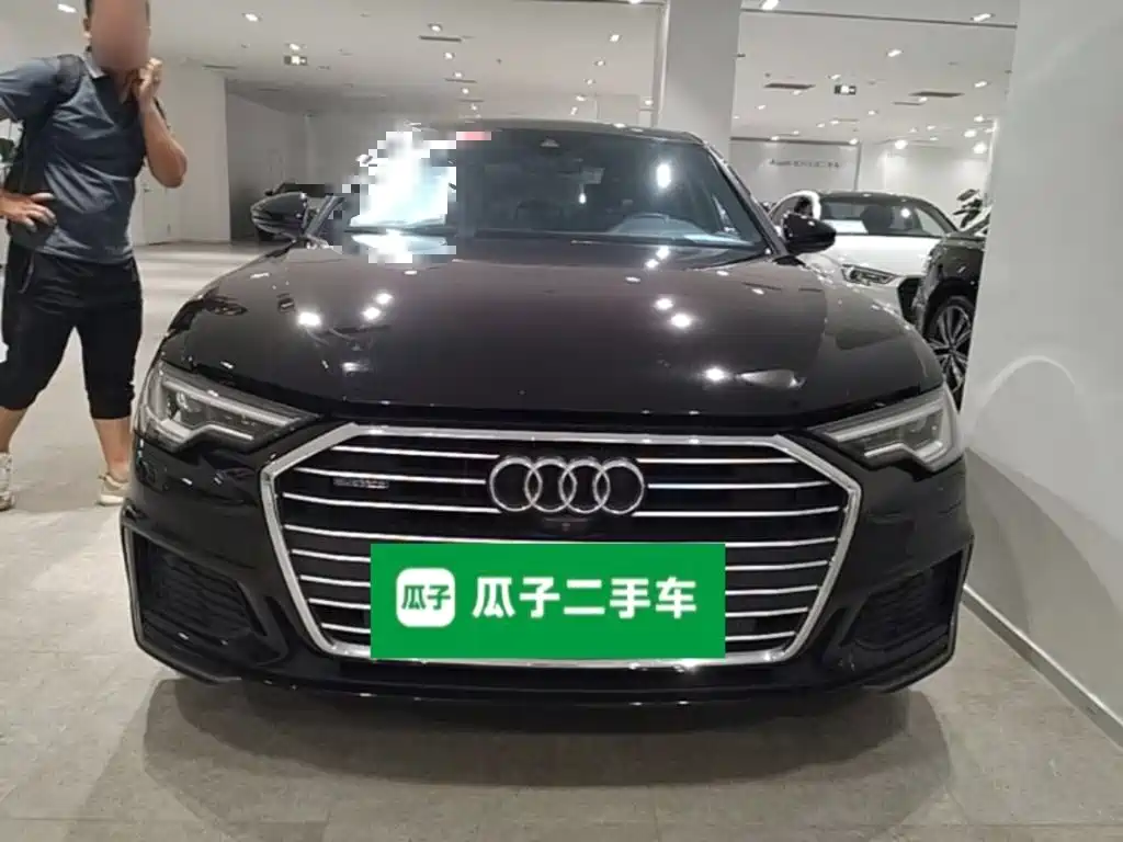 Audi A6L 2022