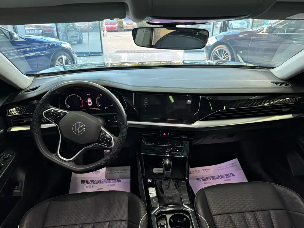 Volkswagen Passat 2024