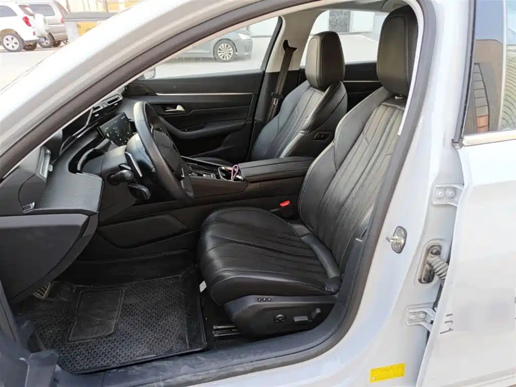 Peugeot 508 2023 — фото 15
