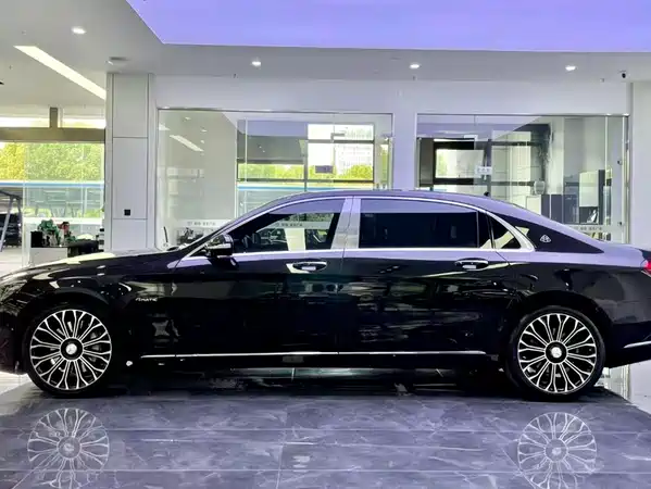 Mercedes-Benz Maybach S-Class 2021