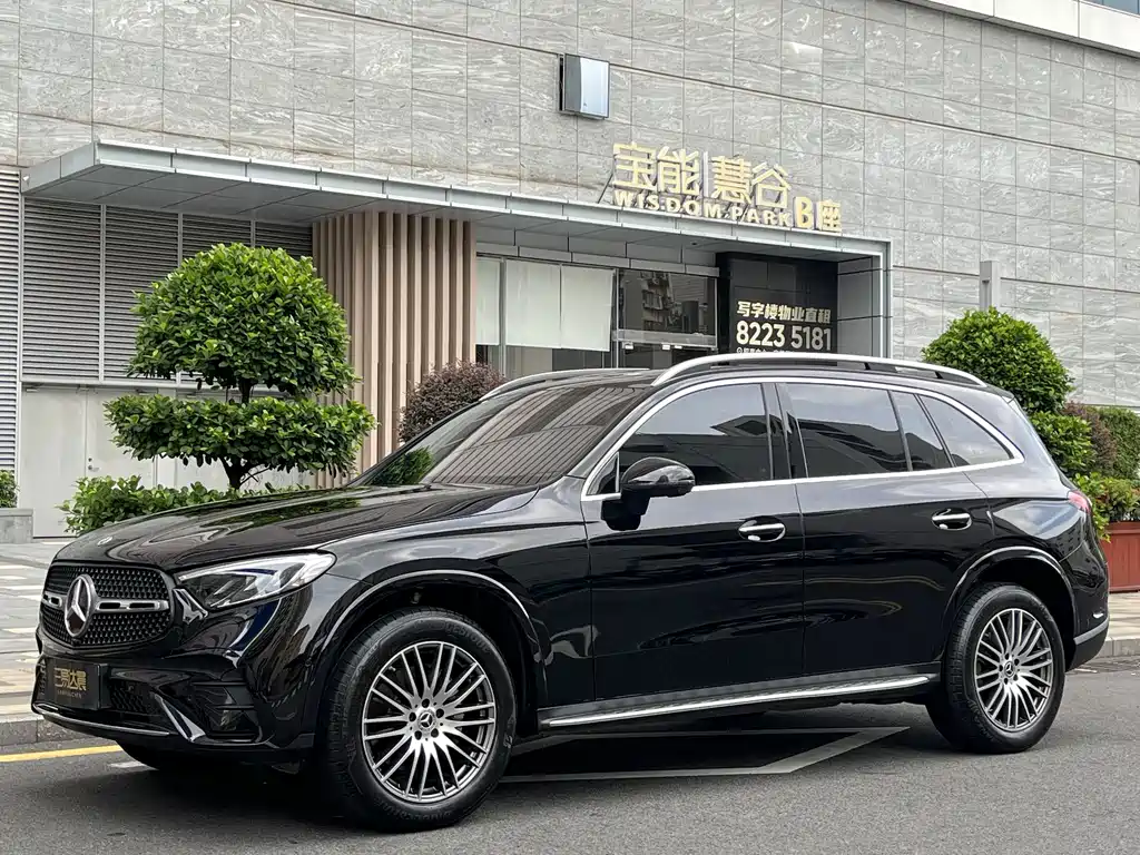 Mercedes-Benz GLC 2023 — фото 1