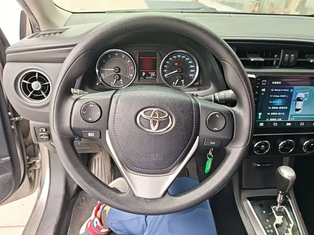 Toyota Corolla 2018 — фото 11