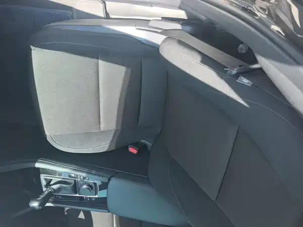 Mazda 3 Axela 2024