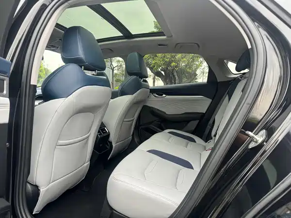 Geely Xingrui 2021