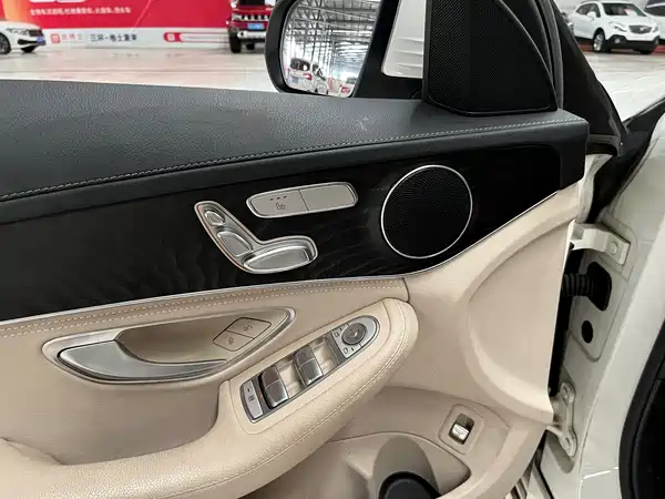 Mercedes-Benz C-Class 2015