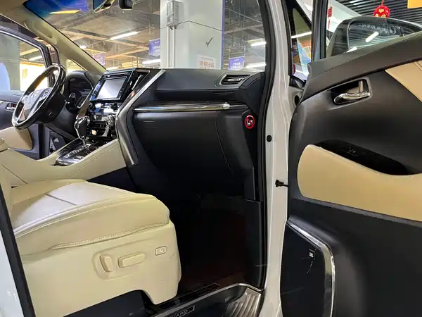 Toyota Alphard 2019