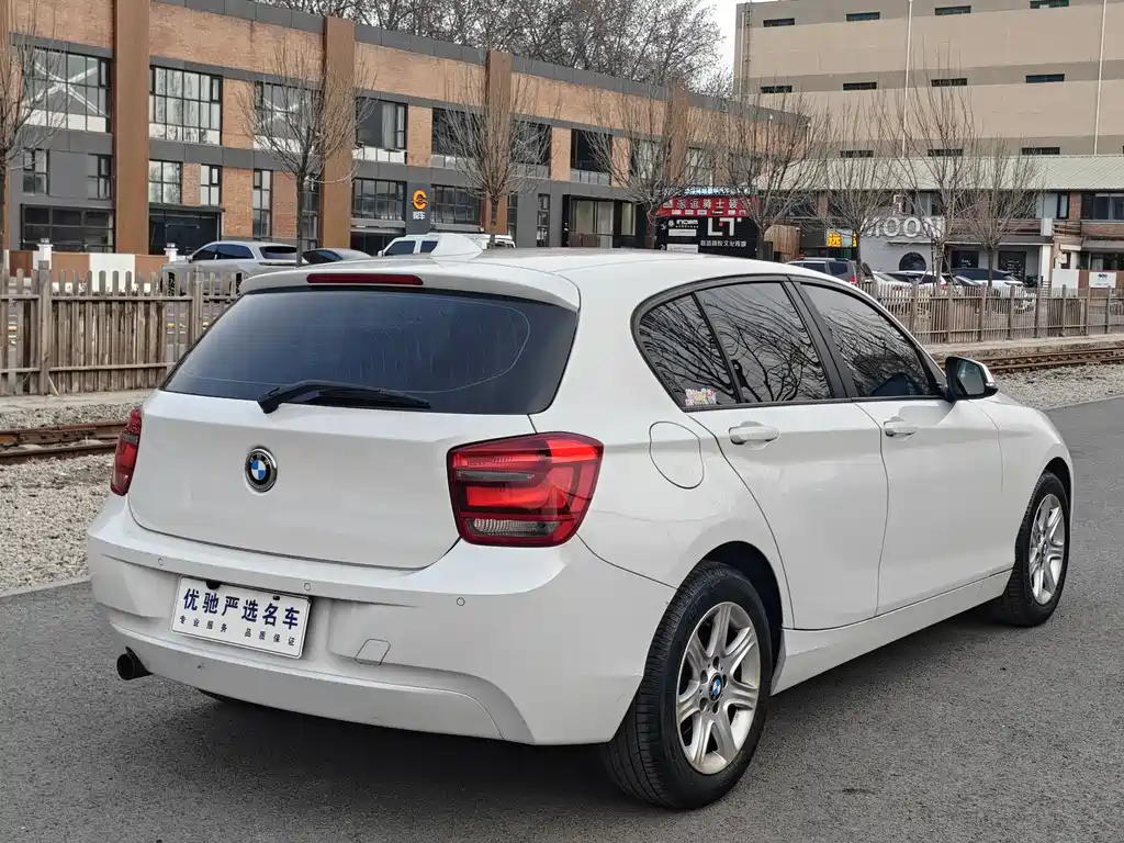 BMW 1 Series 2014 — фото 9