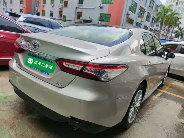 Toyota Camry 2019
