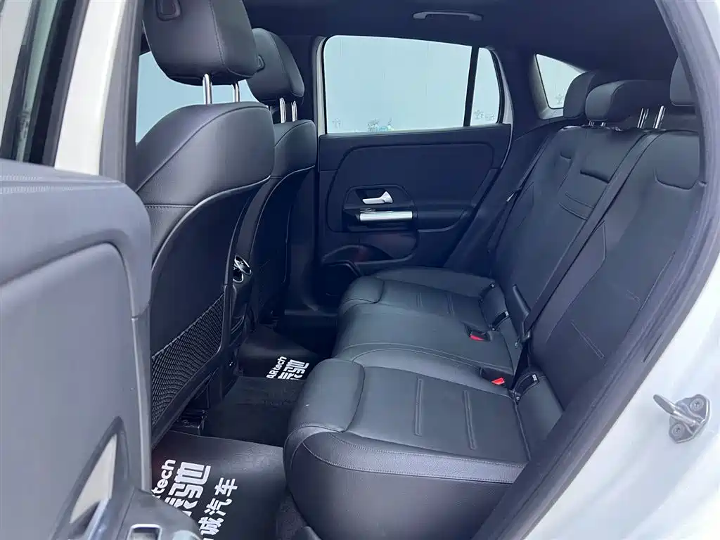 Mercedes-Benz GLA 2020 — фото 18